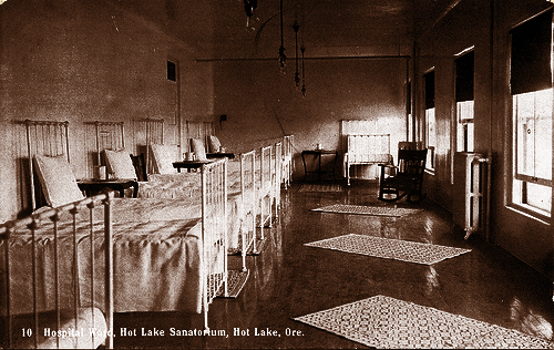 hot lake hotel beds