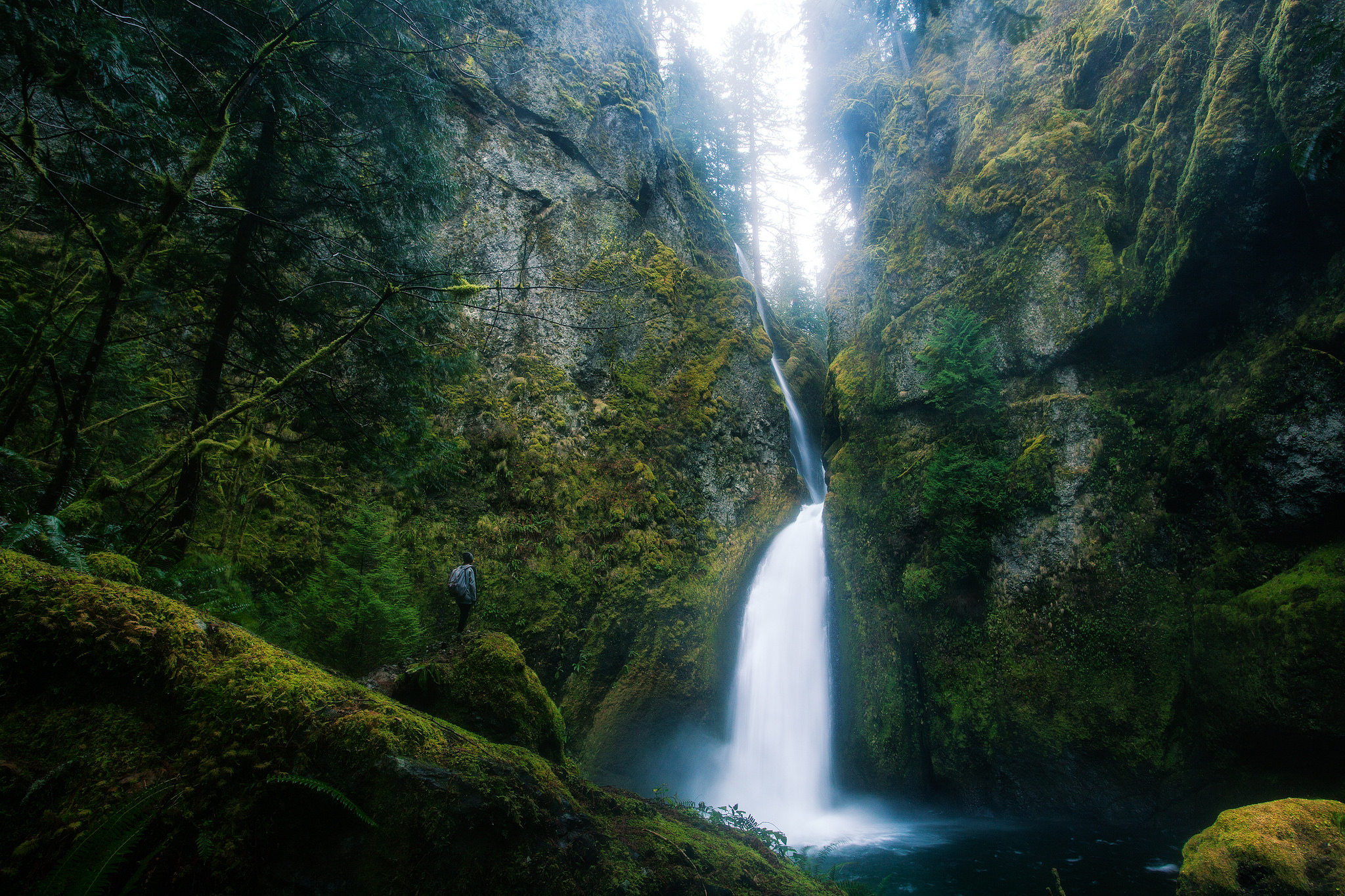 Wahclella Falls is One of Oregon’s Most Stunning Hikes