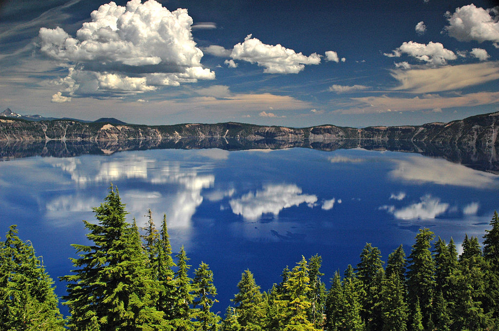 Discover the Enchantment of Crater Lake Aboard New Tour Boats
