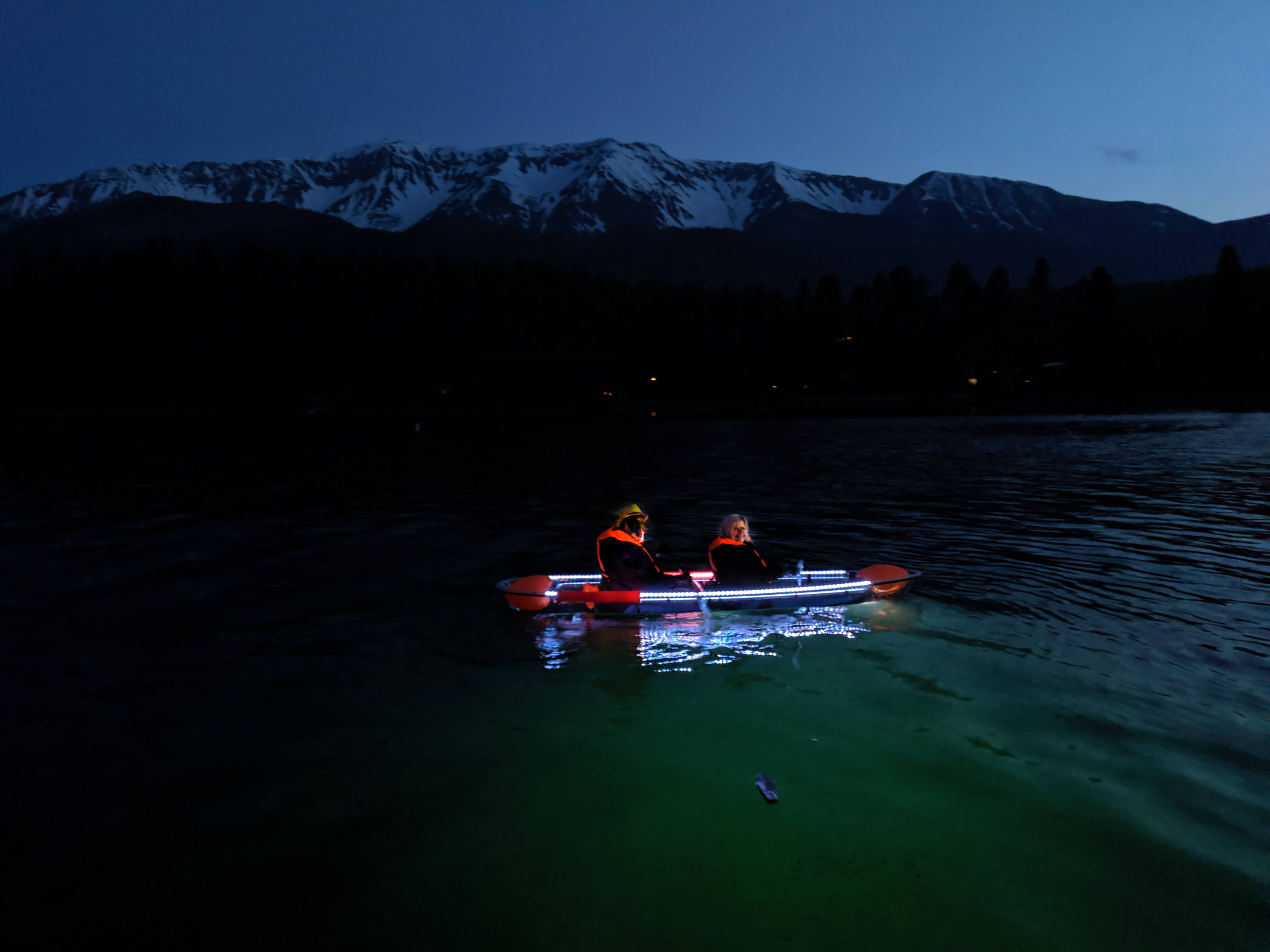 Explore Oregon’s Crystal Clear Lake with a Glass Bottom Kayak