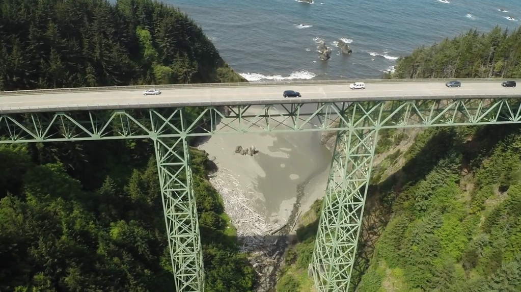 The Tallest Bridge In Oregon Has A Magnificent View Of The Oregon Coast
