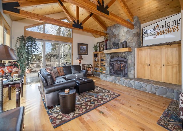 5 Cozy Cabins In Sunriver You Can Rent Right Now