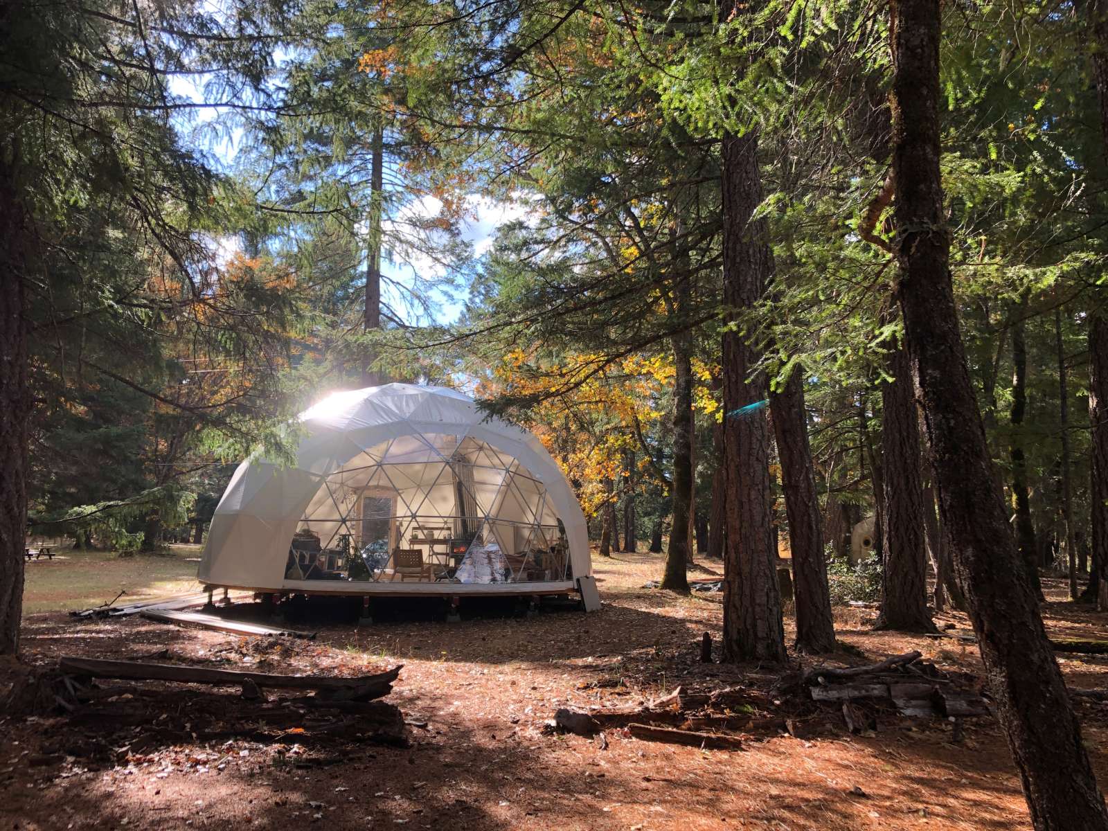 Replenish Your Soul At This Unique ‘River Overlook Dome’ In An Oregon Forest