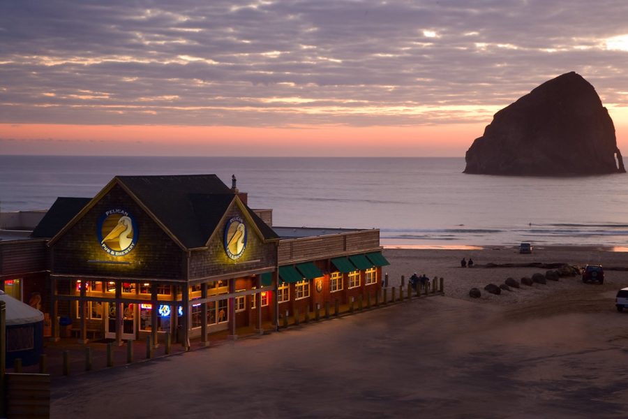 12 Best Seafood Restaurants on the Oregon Coast With Spectacular Views