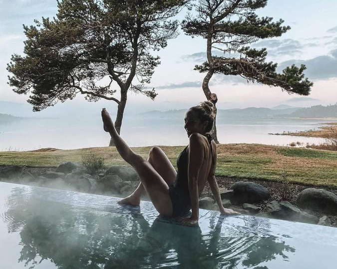 This Spa On The Oregon Coast Offers Stunning Bay Views & Ultimate Relaxation