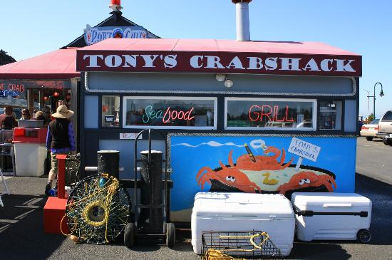 This Popular Seafood Crab Shack On The Oregon Coast Is As Fresh As It Gets