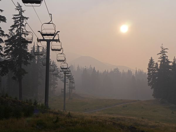 Cedar Creek Fire in Oregon Swells to Over 92,000 Acres With 0% Contained