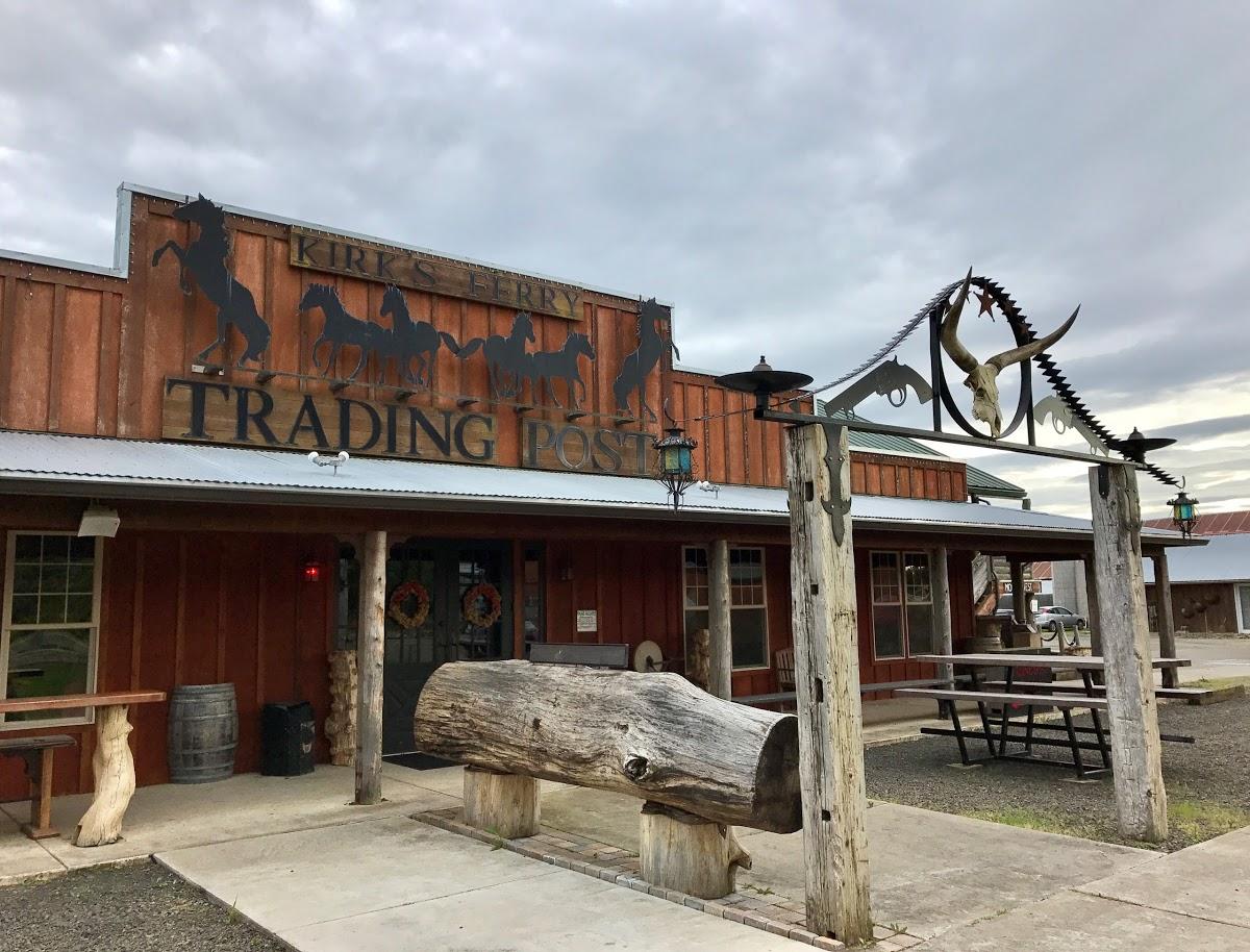 Kirk’s Ferry Trading Post Offers Up Pizza, Prime Rib, and a Whole Lot of Oregon History