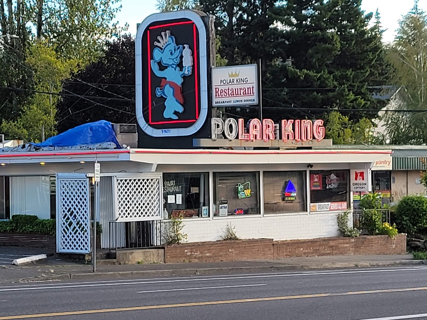 This Classy Diner In Oregon Has Been Serving Homestyle Food For Over 70 Years