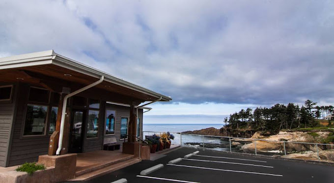 Escape to This Charming Oceanfront Eatery on the Oregon Coast