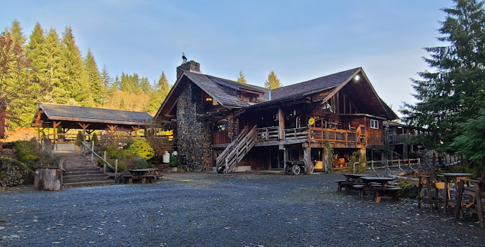 This Unique Logging Themed Restaurant & Museum is a True Taste of Oregon