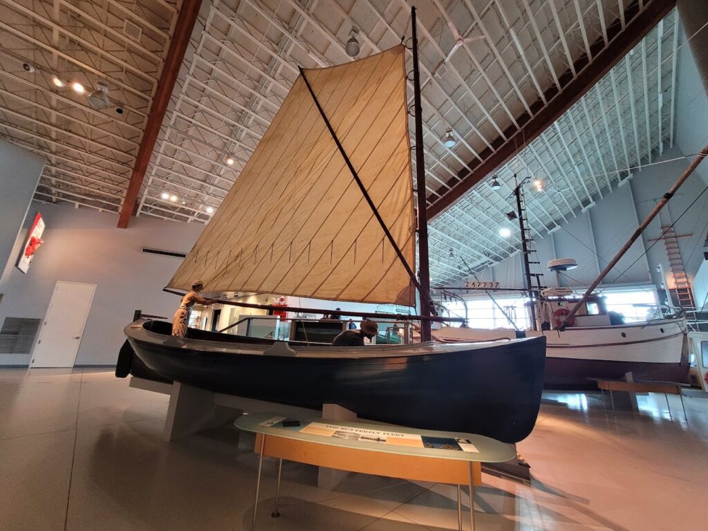 junk sailboat