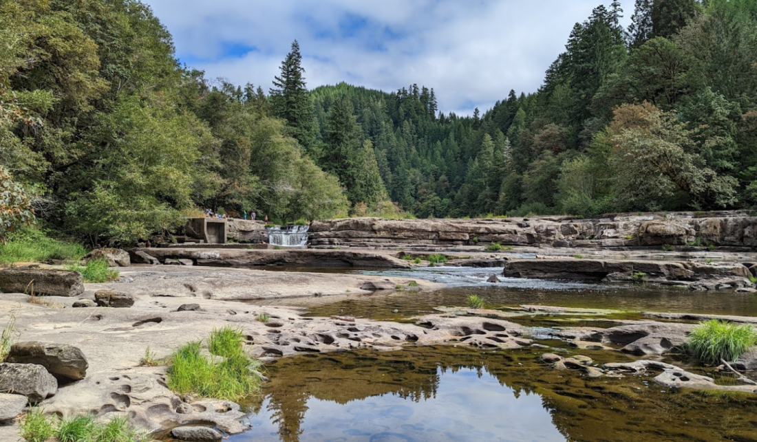 Oregon’s Smith River is An Oasis for Swimming, Waterfalls, and Camping