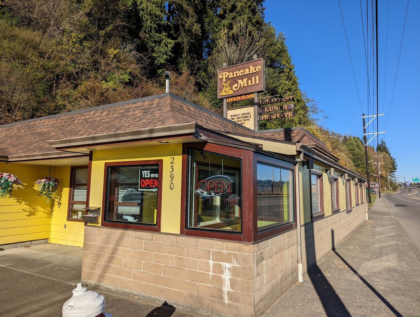 Every Bite Is Bliss At This Extraordinary Pancake House In Oregon