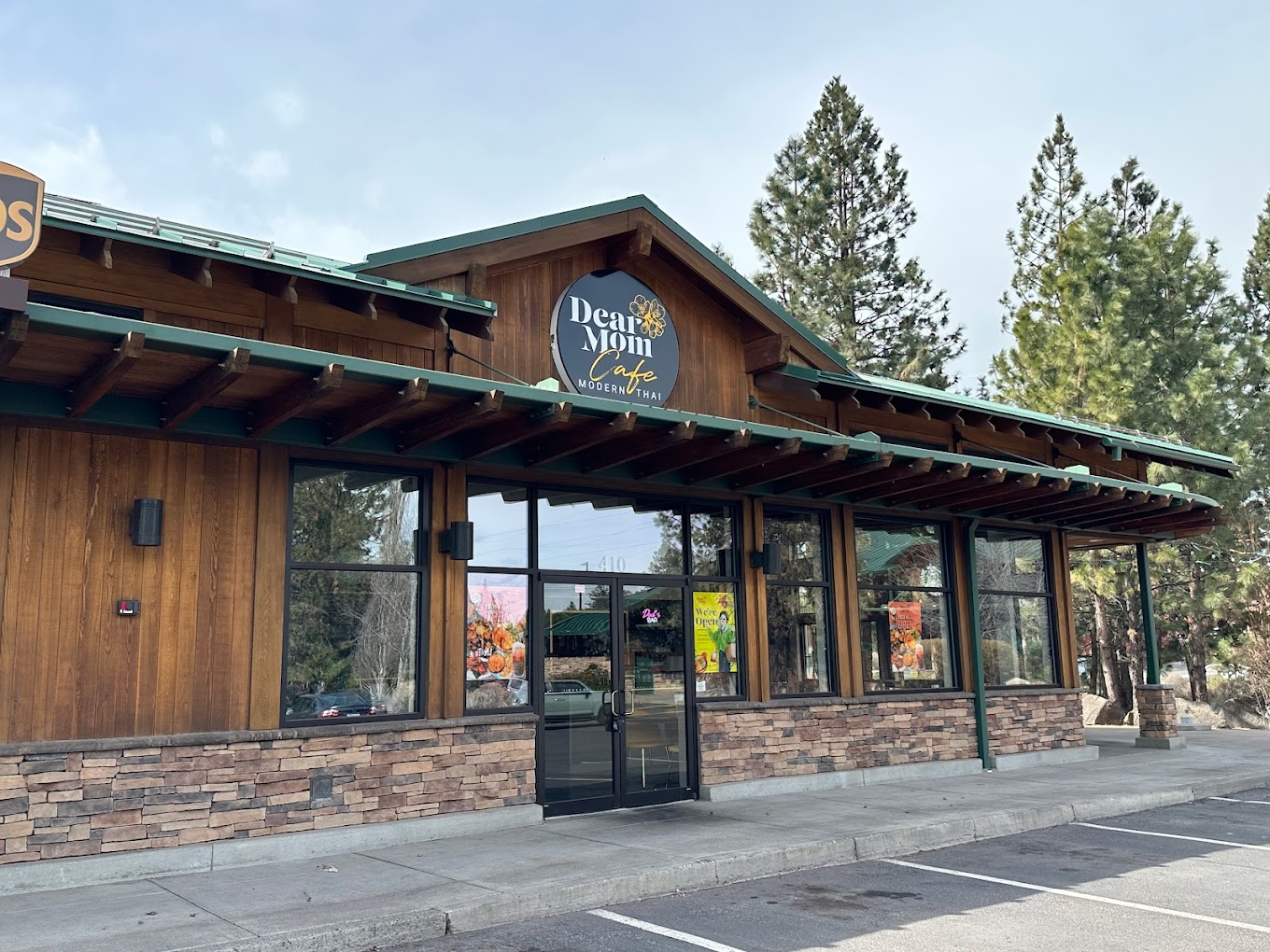 Treat Your Mom (and Your Friends) to this Fantastic New Thai Restaurant in Bend