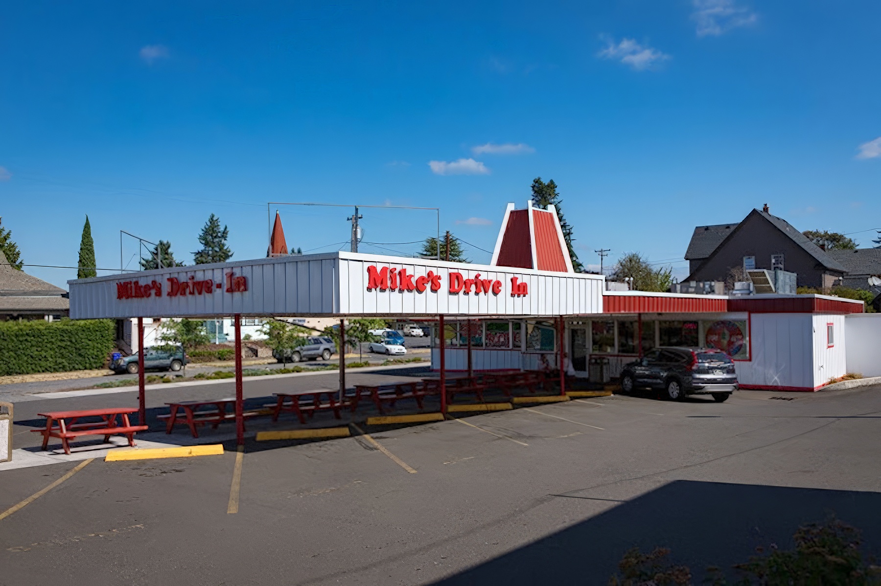 This Classic Oregon Drive-In Transports You Back to the Good Old Days with Every Bite